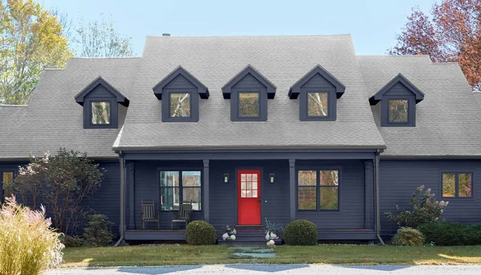 Warna Cat Rumah Klasik Bagian Luar Hitam Elegan
