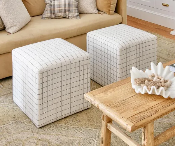 ottoman ruang tamu minimalist
