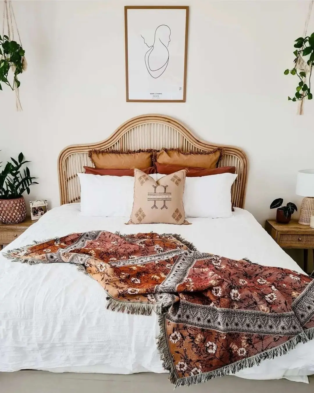 headboard hiasan kamar tidur aesthetic