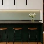 desain dapur minimalis warna hijau ada tempat makan